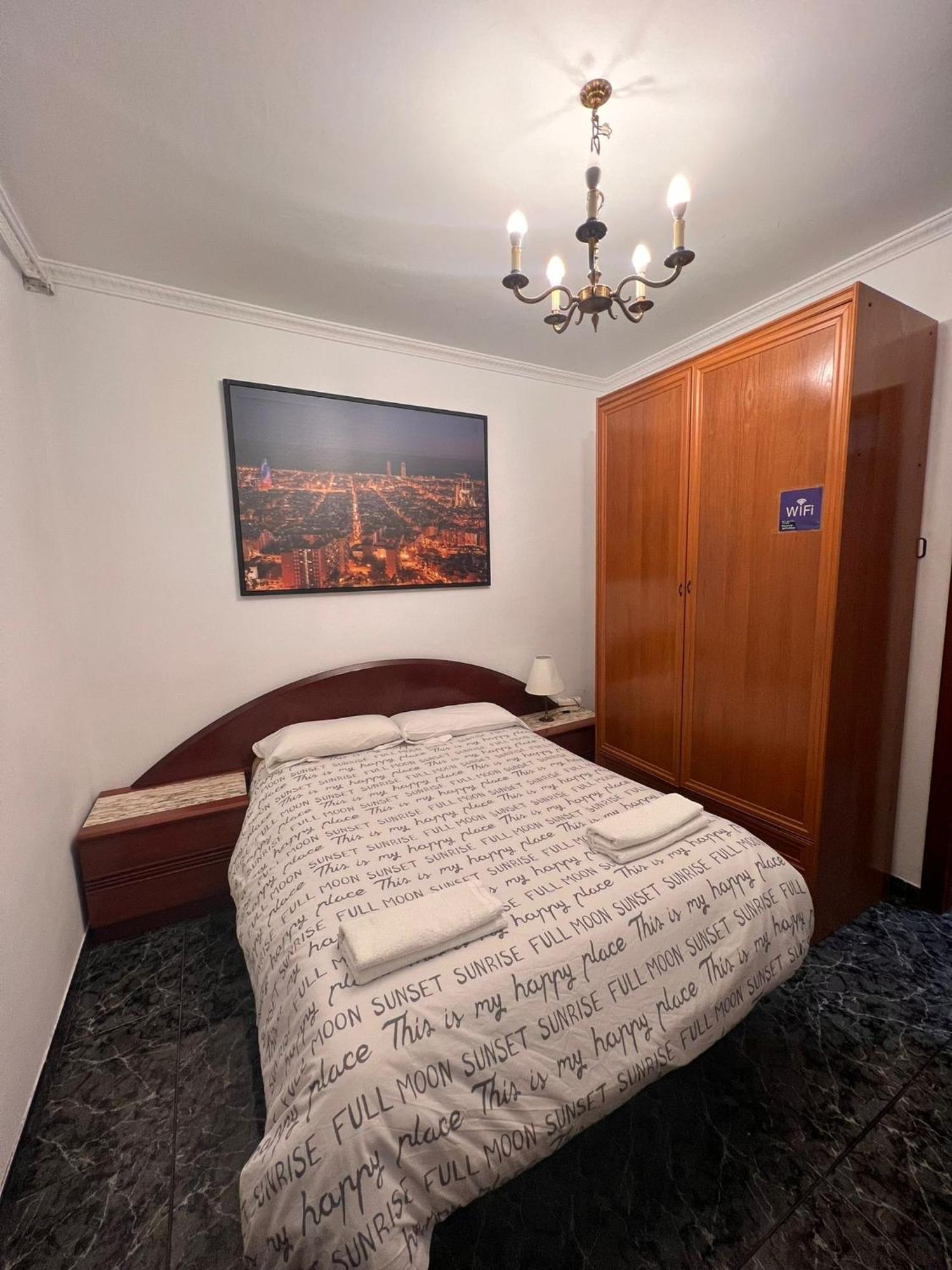 Room Familiar Sants Barcelona Exteriér fotografie